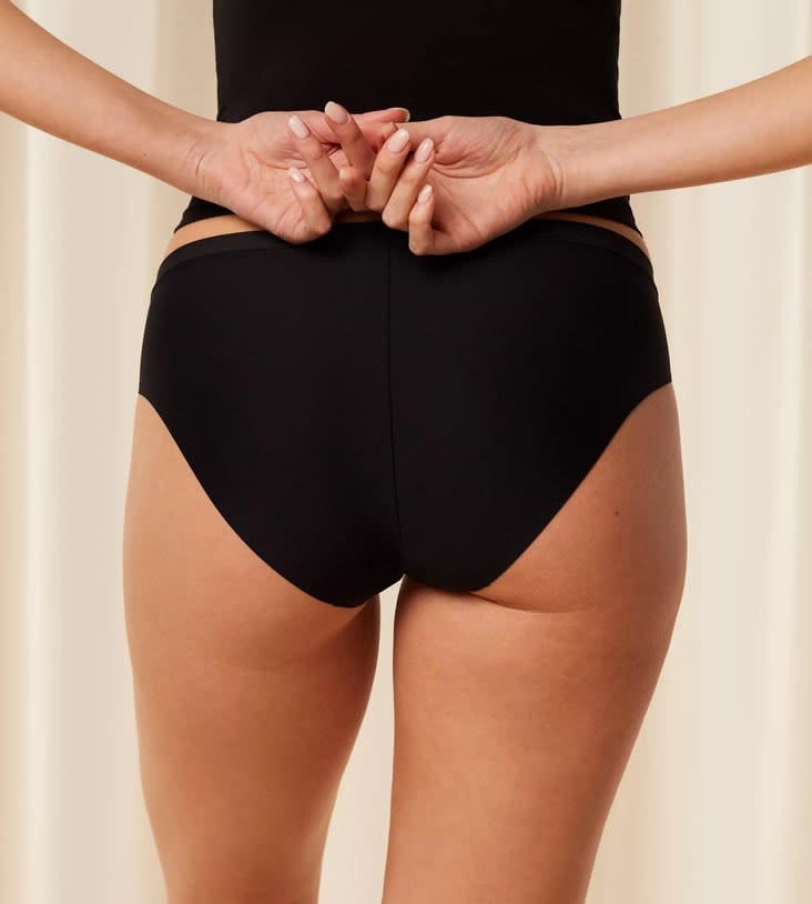 Triumph Klasikinių 2 vnt. kelnaičių rinkinys SMART MICRO TAI EX 2P BLACK