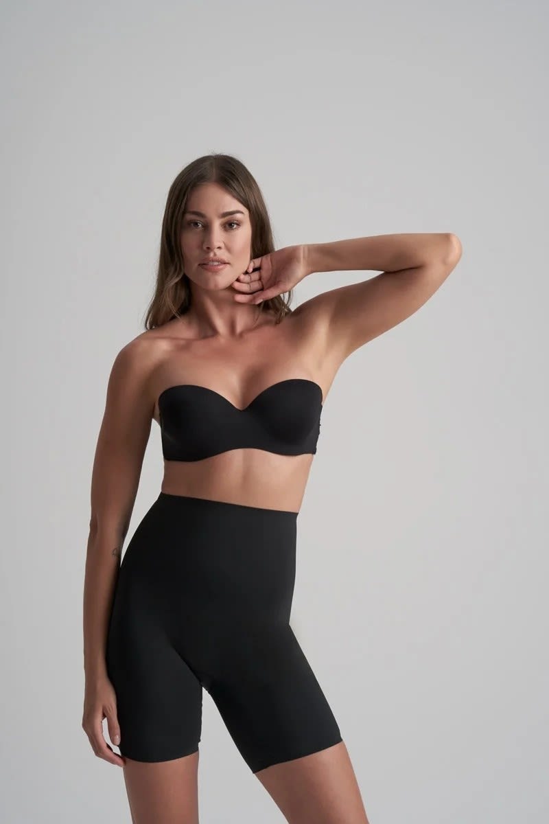 ByeBra Itin stiprios kompresijos besiūliai formuojantys šortukai WAIST CONTROL HW BLACK
