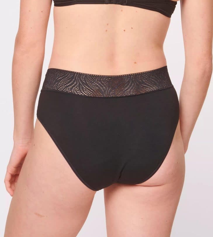Sloggi Menstruacinės modalo kelnaitės PERIOD MEDIUM HIPSTER BLACK, vidutinio sugeriamumo