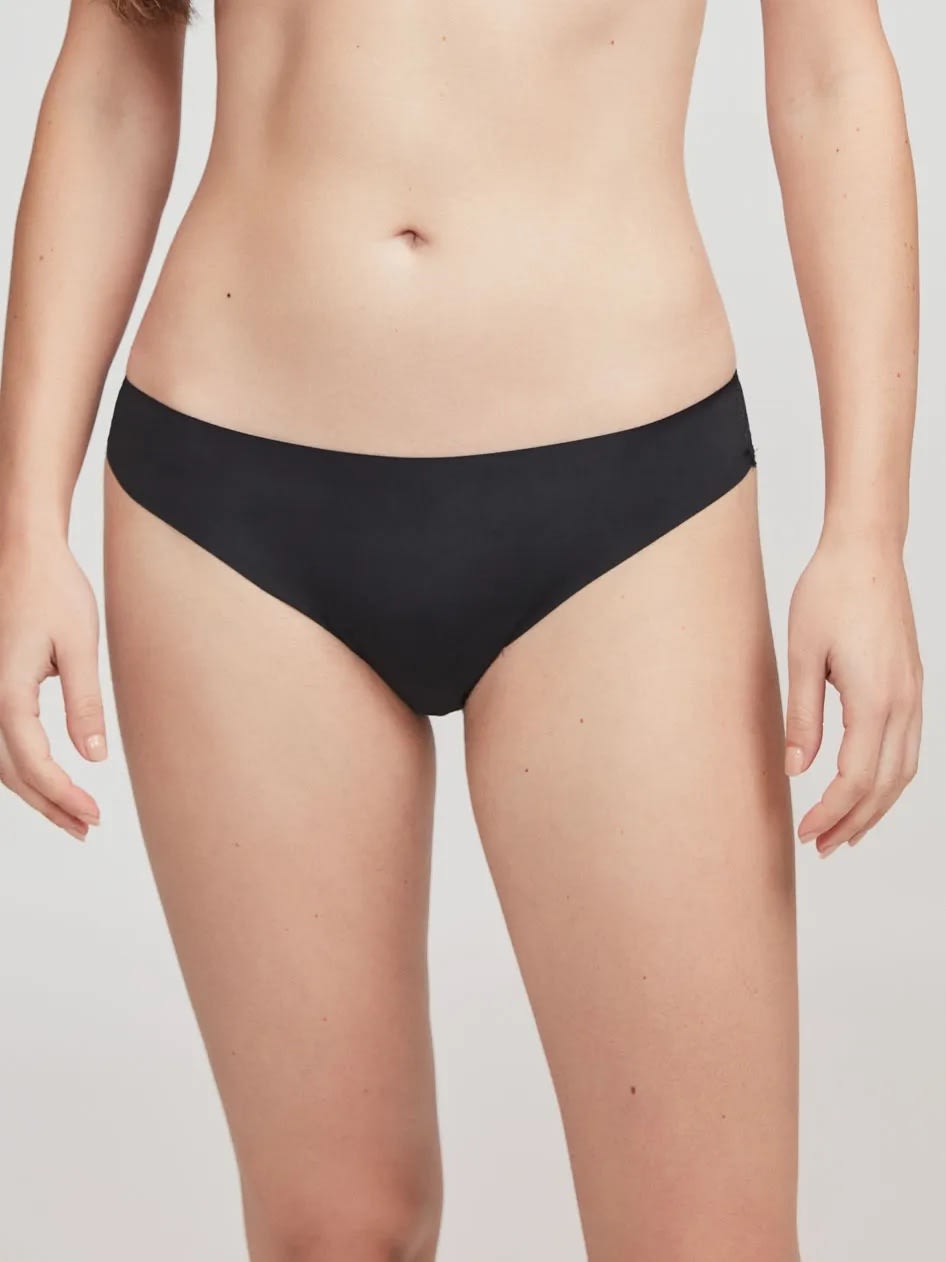 Gisela Lazeriu kirptos braziliškos kelnaitės LACE BLACK