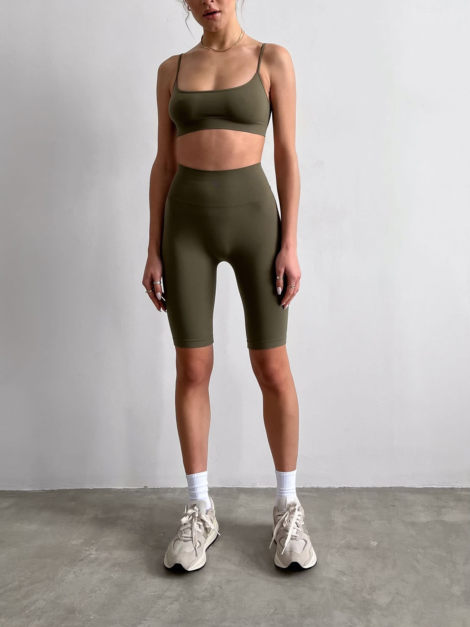 SiaWear Biker šortai FEEL FREE IGUANA, chaki spalvos