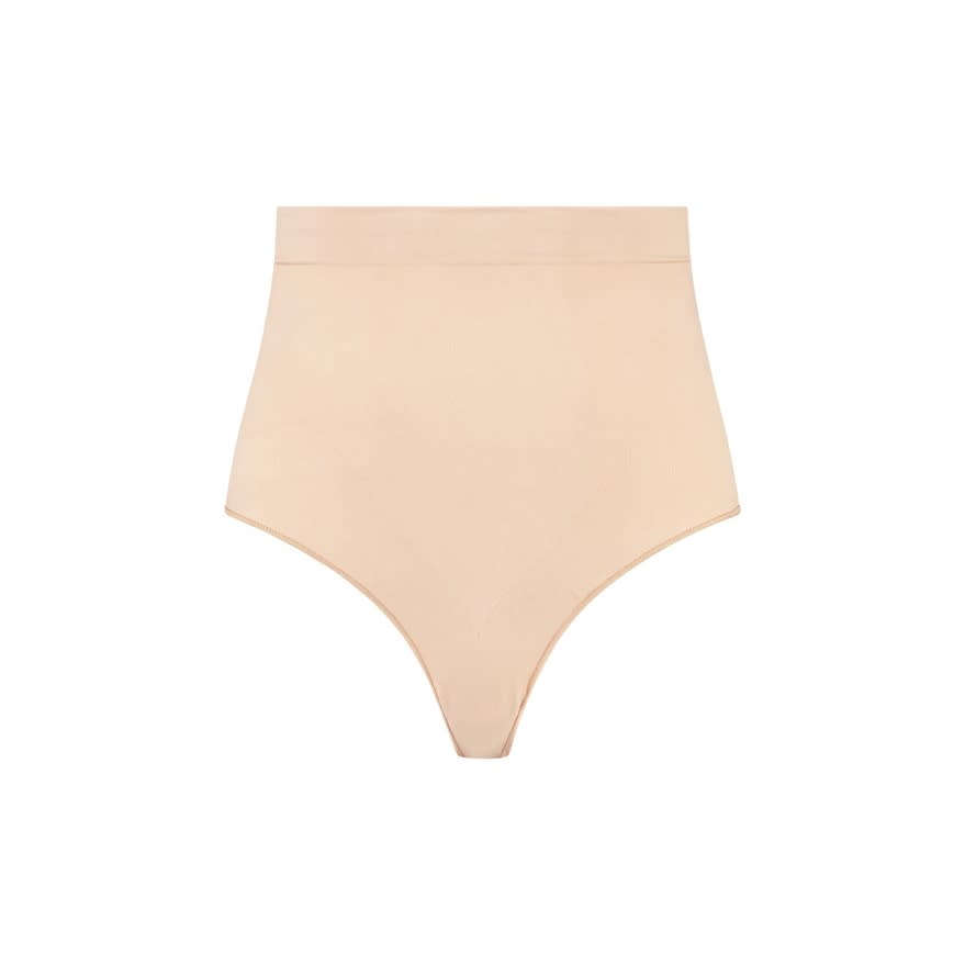 ByeBra Stiprios kompresijos formuojančios besiūlės tanga kelnaitės SOFT TOUCH THONG NUDE