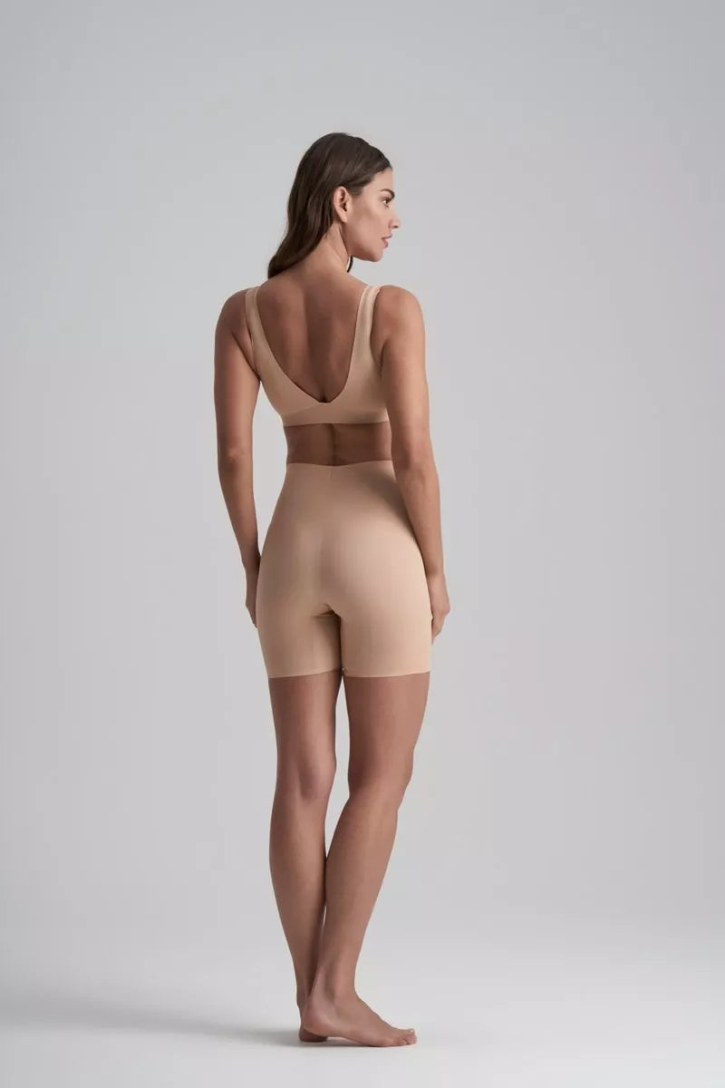ByeBra Lengvos kompresijos besiūliai formuojantys šortukai INVISIBLE SHORT BEIGE