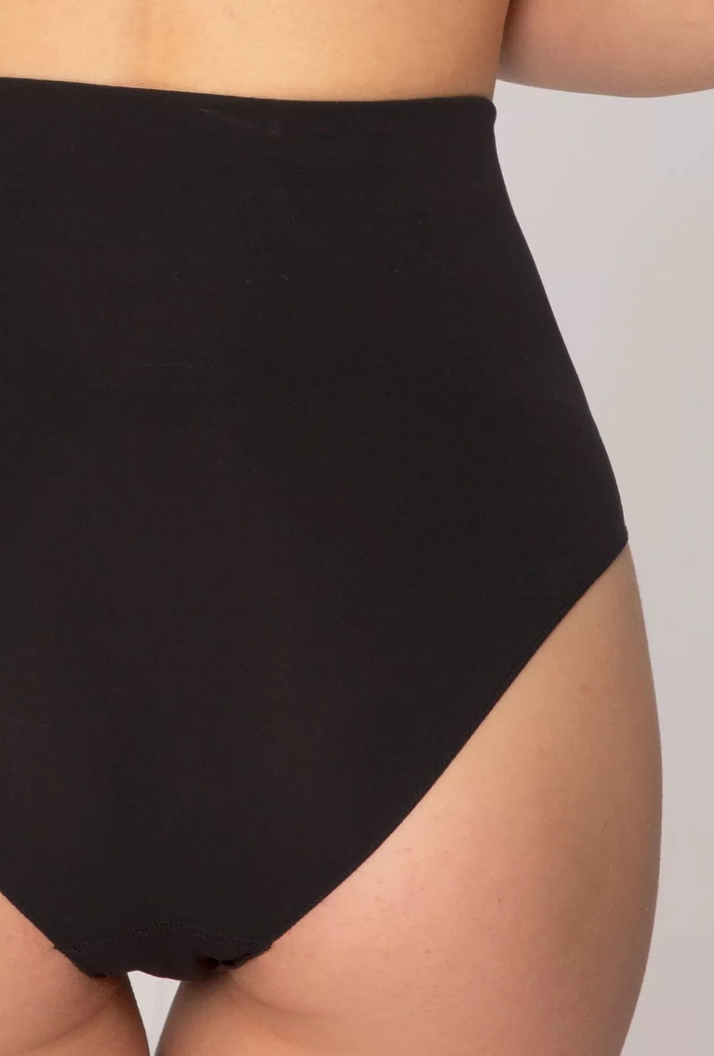 Gatta Formuojančios klasikinės kelnaitės CORRECT SENSUAL SKIN BLACK