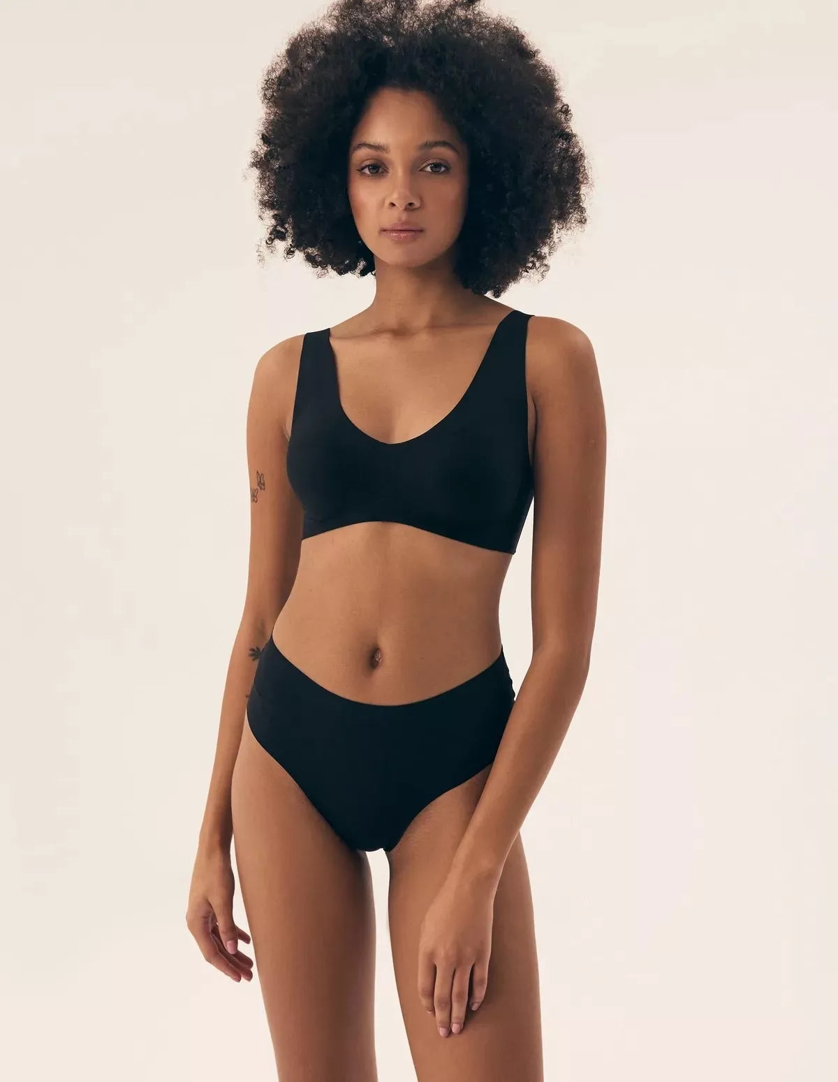 Henderson Ladies Lazeriu kirpta bevielė liemenėlė BAKE BLACK