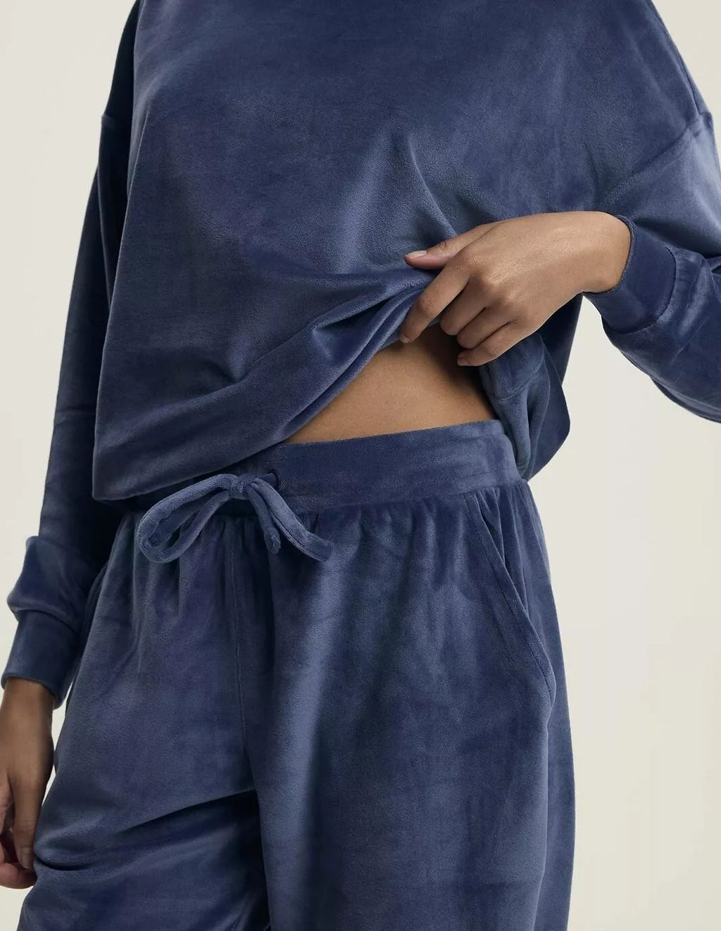 Henderson Ladies Ilga veliūrinė pižama - namų rūbas DELANIE BLUE