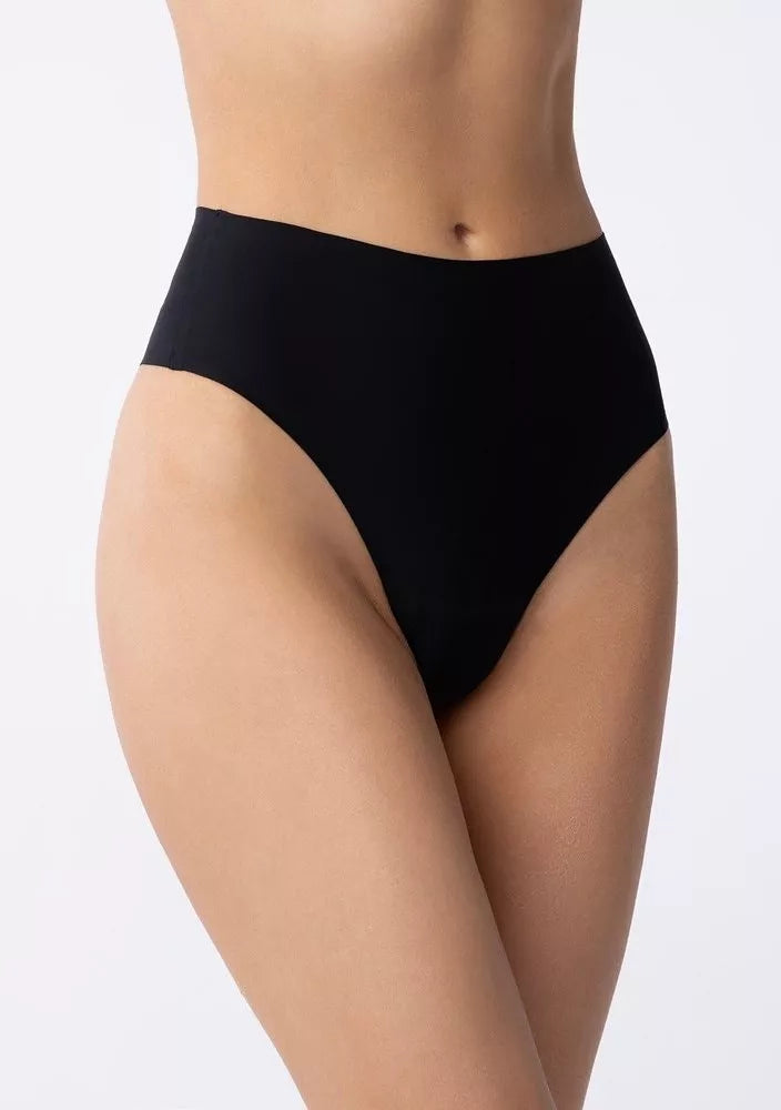 Julimex Besiūlės tanga kelnaitės aukštu juosmeniu SIMPLE STRING MAXI BLACK