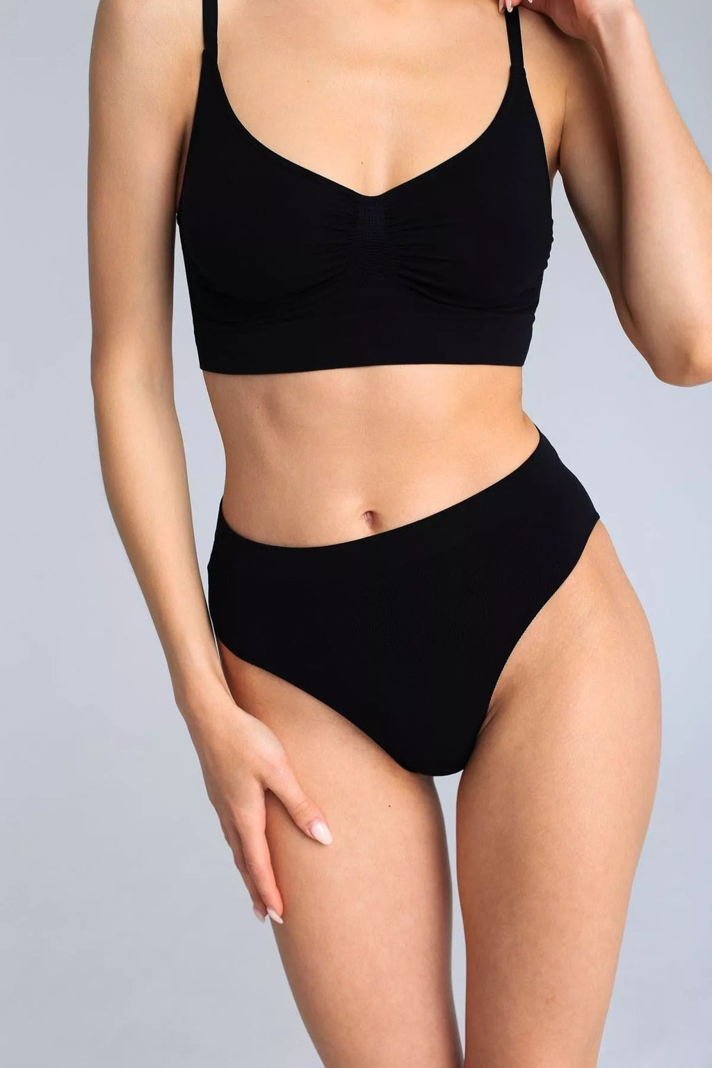 SiaWear Braziliškos kelnaitės aukštu juosmeniu BLACK, juoda