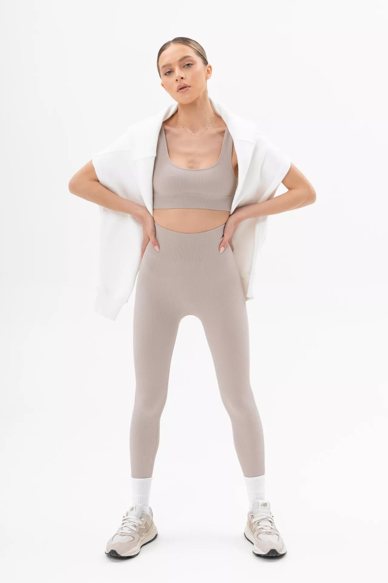 SiaWear RIB besiūlė braletė POWER RIB TOP ATMOSPHERE, šviesiai pilkos spalvos