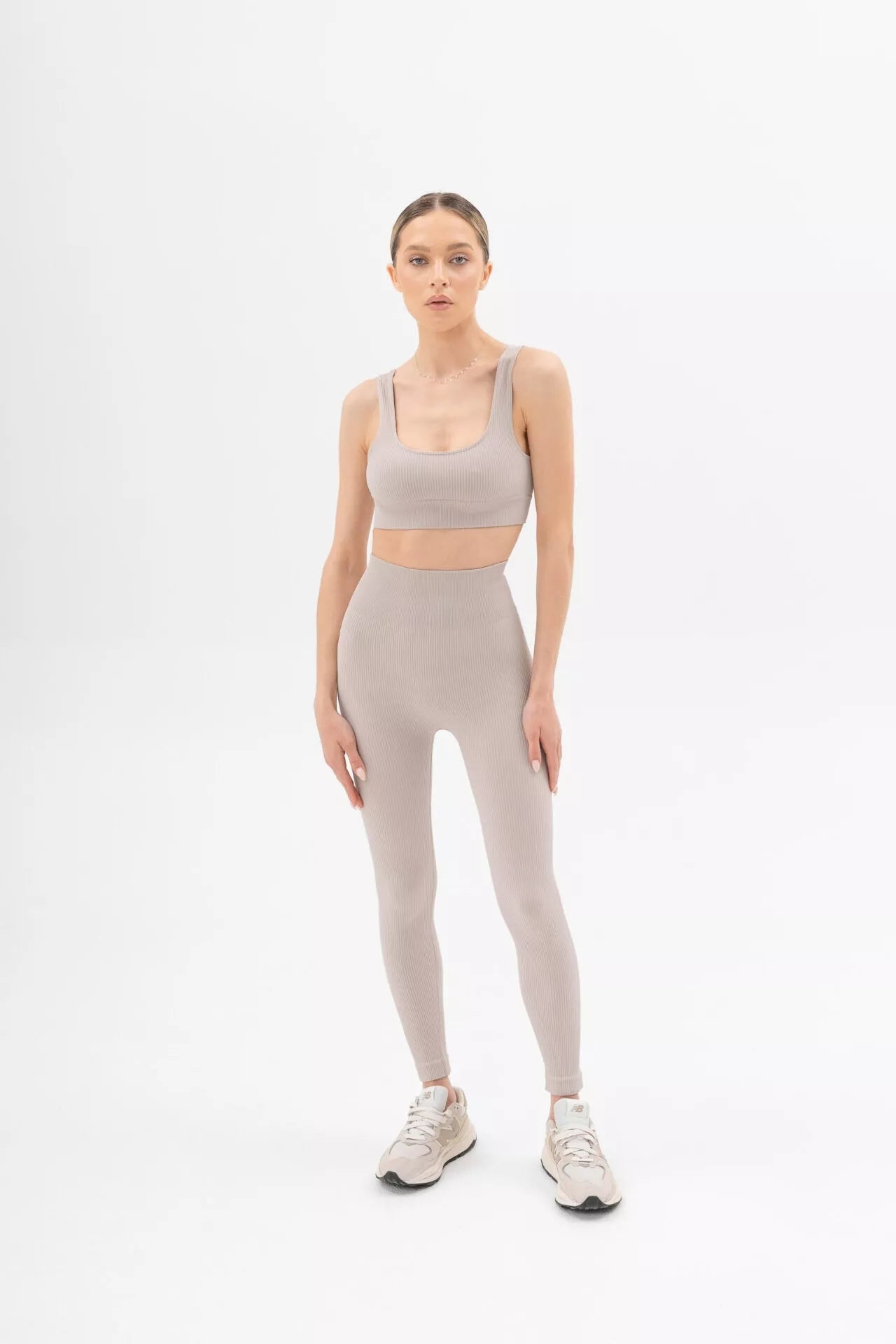 SiaWear RIB besiūlė braletė POWER RIB TOP ATMOSPHERE, šviesiai pilkos spalvos