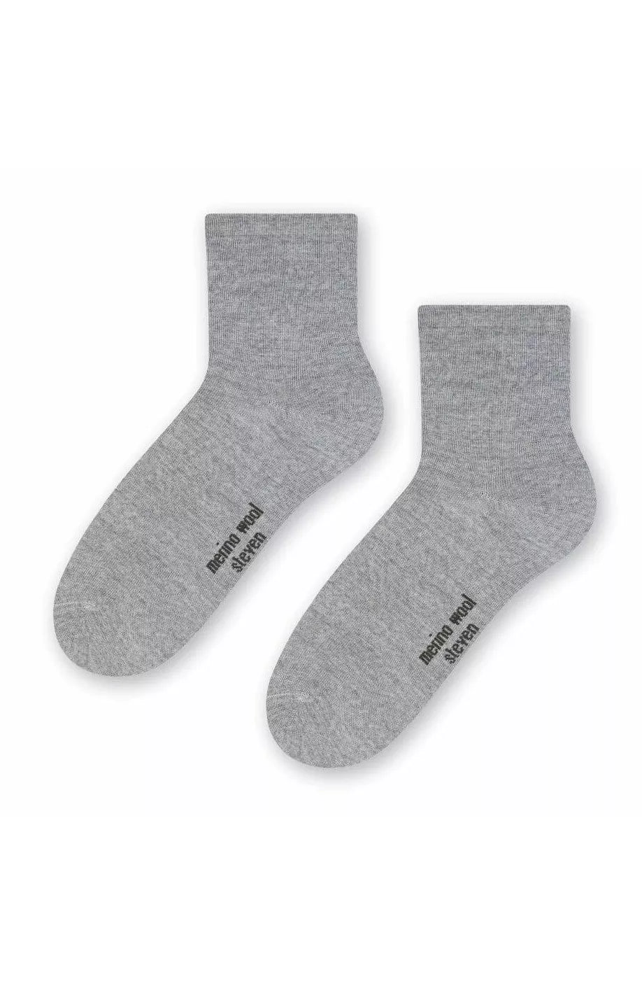 Steven Kojinaitės su merino vilna, šviesiai pilkos spalvos