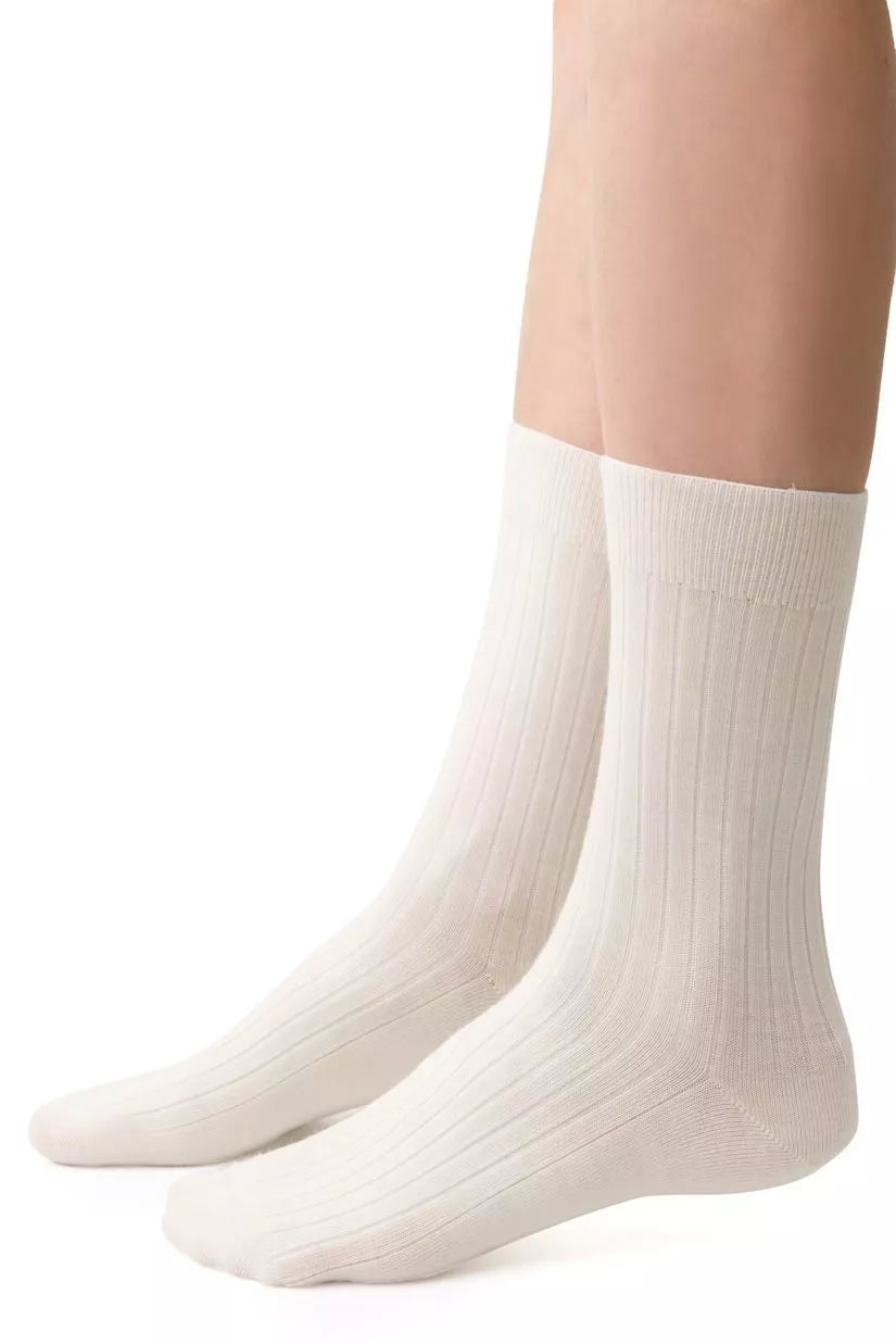 Steven Stulpelių rašto merino vilnos kojinės, kreminės spalvos