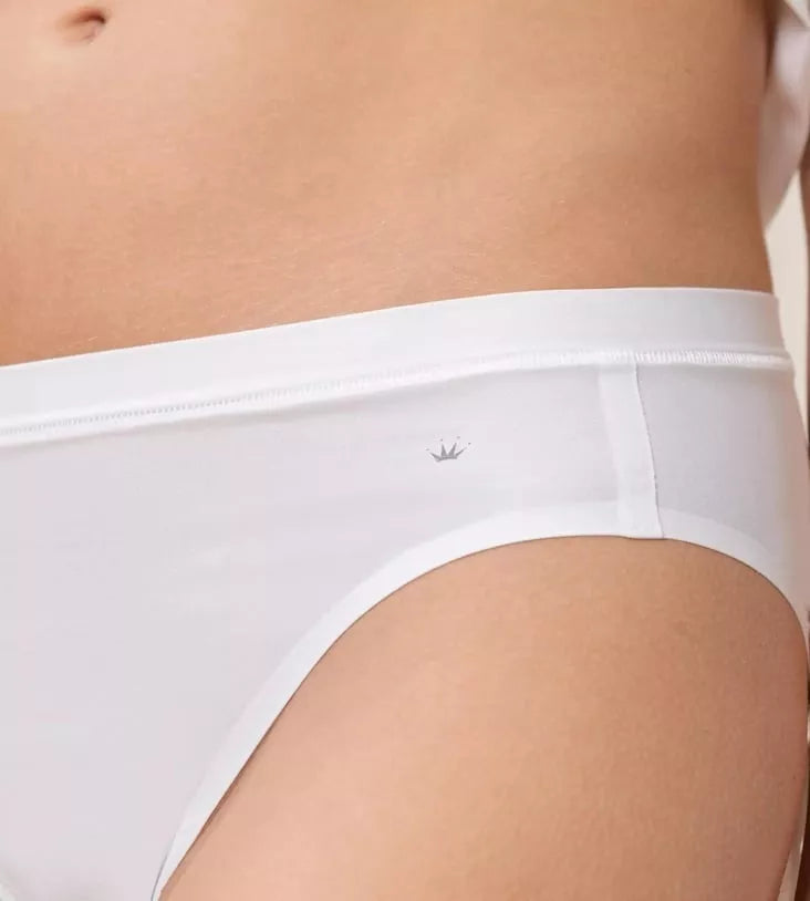 Triumph Klasikinių 2 vnt. kelnaičių rinkinys SMART MICRO TAI EX 2P WHITE